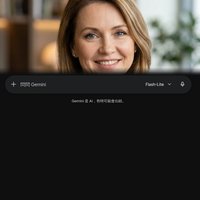 Портрет уверенного российского бизнесмена для курса обучения коммерческих директоров на нейтральном фоне